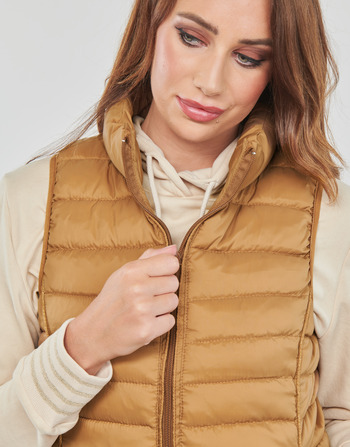 Only ONLNEWCLAIRE QUILTED WAISTCOAT OTW Brązowy
