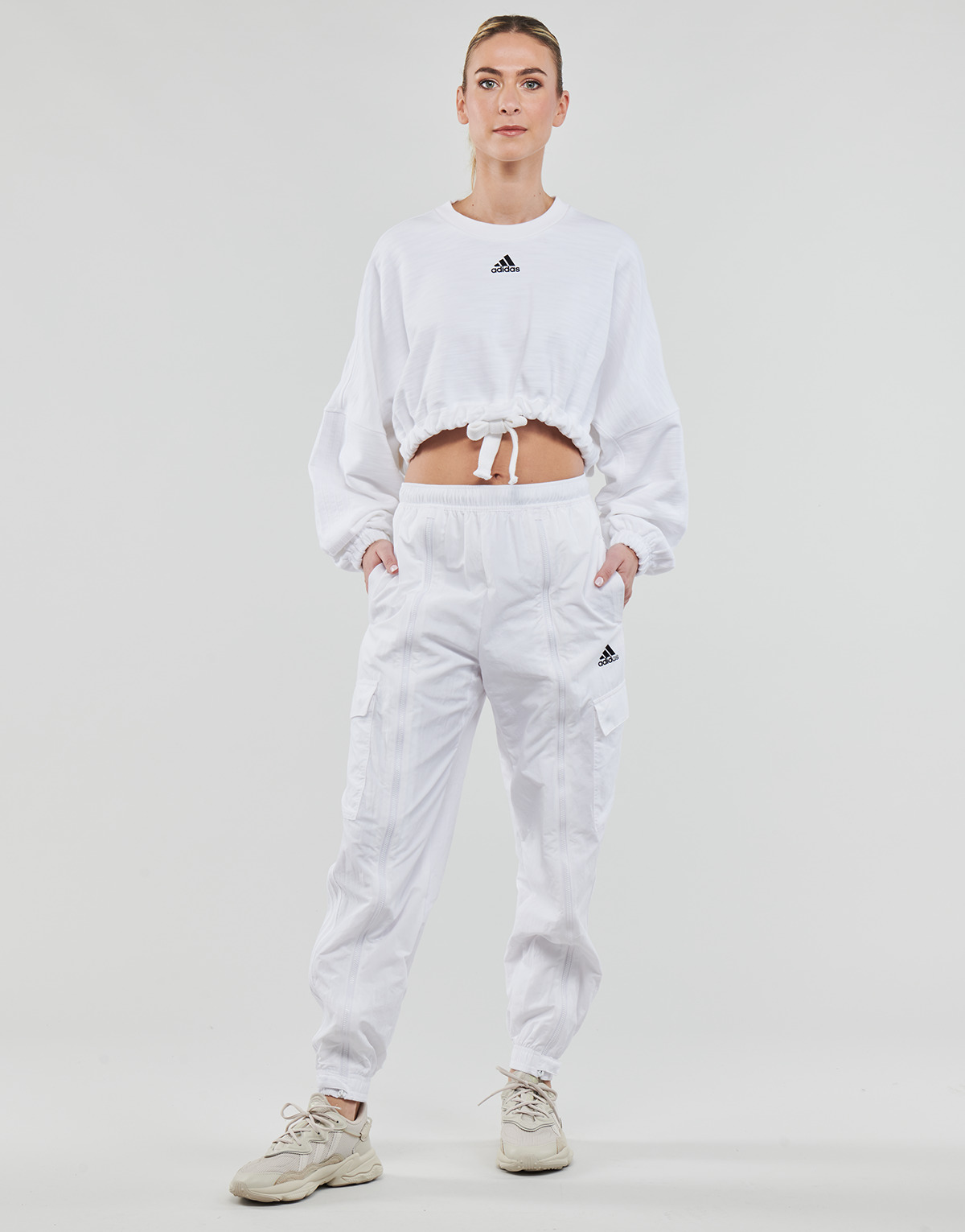 tekstylia Damskie Spodnie dresowe Adidas Sportswear DANCE CARGO Biały